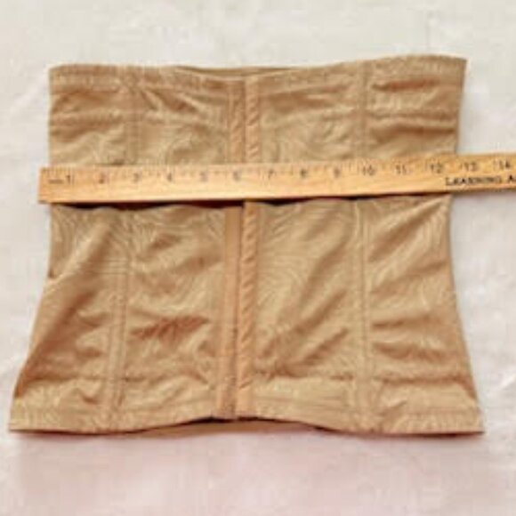 NWOT Waist Cincher Shapewear Corset Beige Size 2XL - Picture 4 of 6